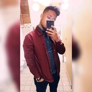 Meet your Posher, Henry